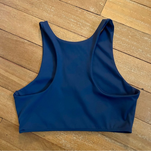 Beach Riot Sport Celestial Hi-Neck Crop Top Navy - Picture 3 of 9